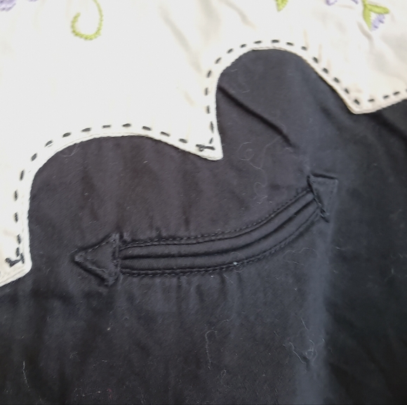 Wrangler Black Button Down Shirt Purple Floral Embroidery Western Cowgirl Rodeo - Picture 8 of 12